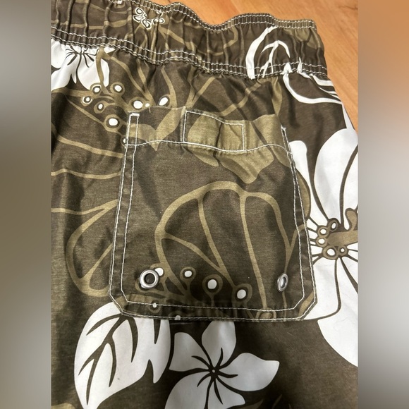 Merona Olive and White Floral Swim Board Shorts - Picture 6 of 7